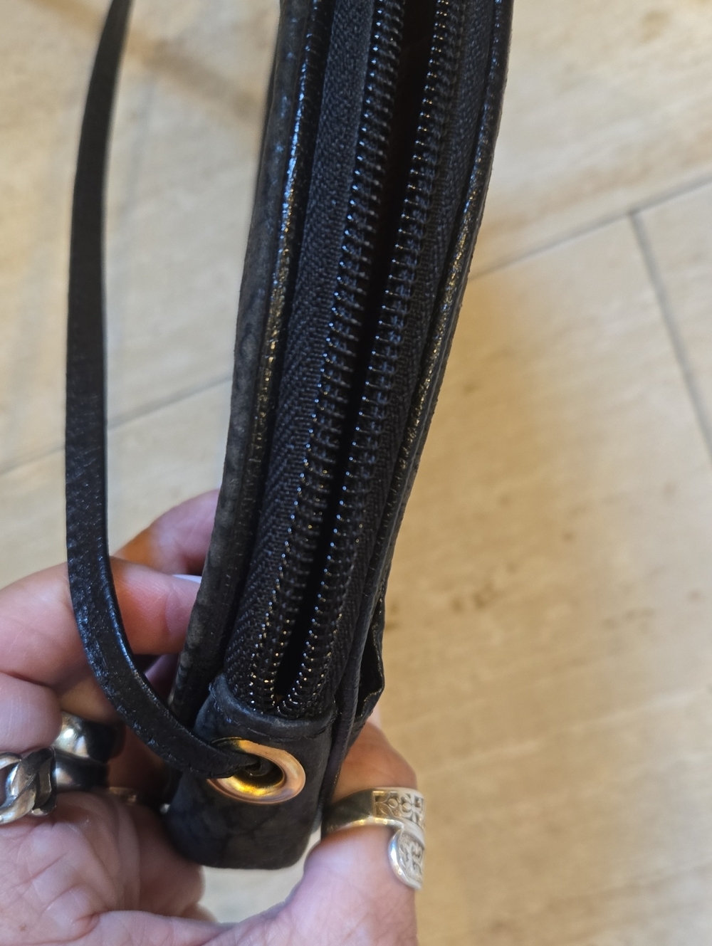 Australian Bush Creation Kangaroo & Buffalo Leather Crossbody Bag - Picture 8 of 12